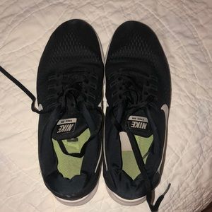 NIKE Free Run Sneakers